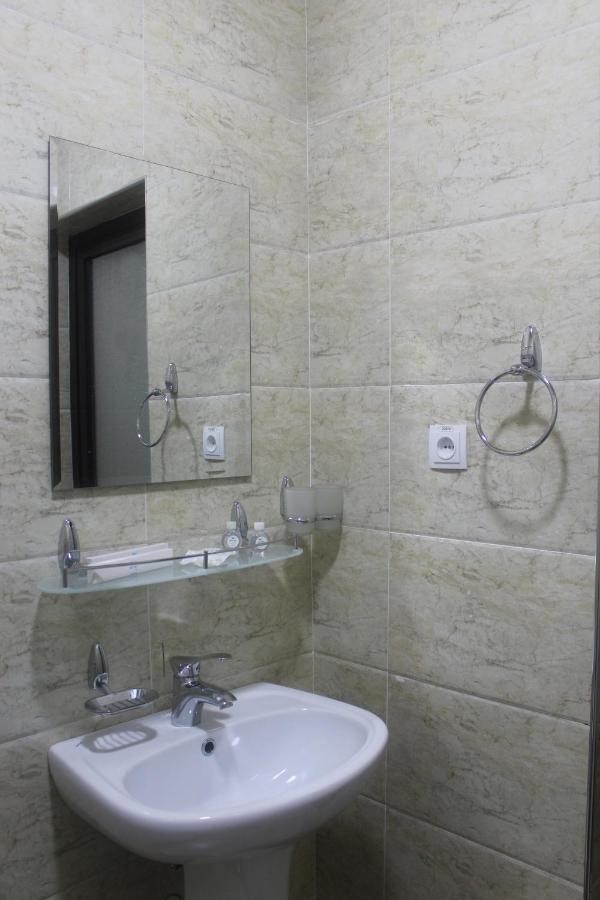 Taxtapul Hotel Tashkent Exterior photo